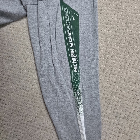 Vintage Y2K Nike Michigan State Spartans T-Shirt Mens L Gray Center‎ Swoosh 90s - Picture 5 of 10